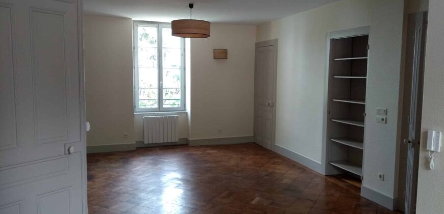 T4 – Apt n°1 au 8 avenue Camille Prost